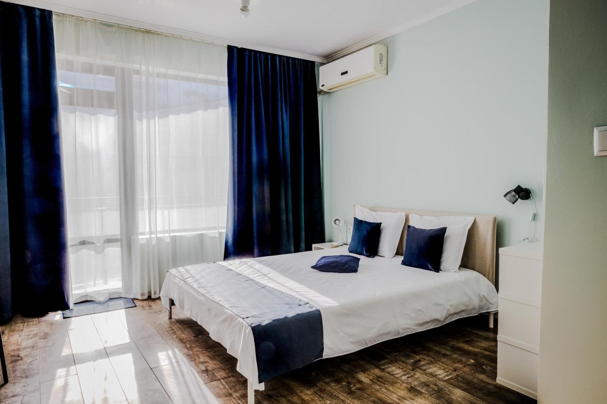 Bo'S Place Святые Константин и Елена Экстерьер фото