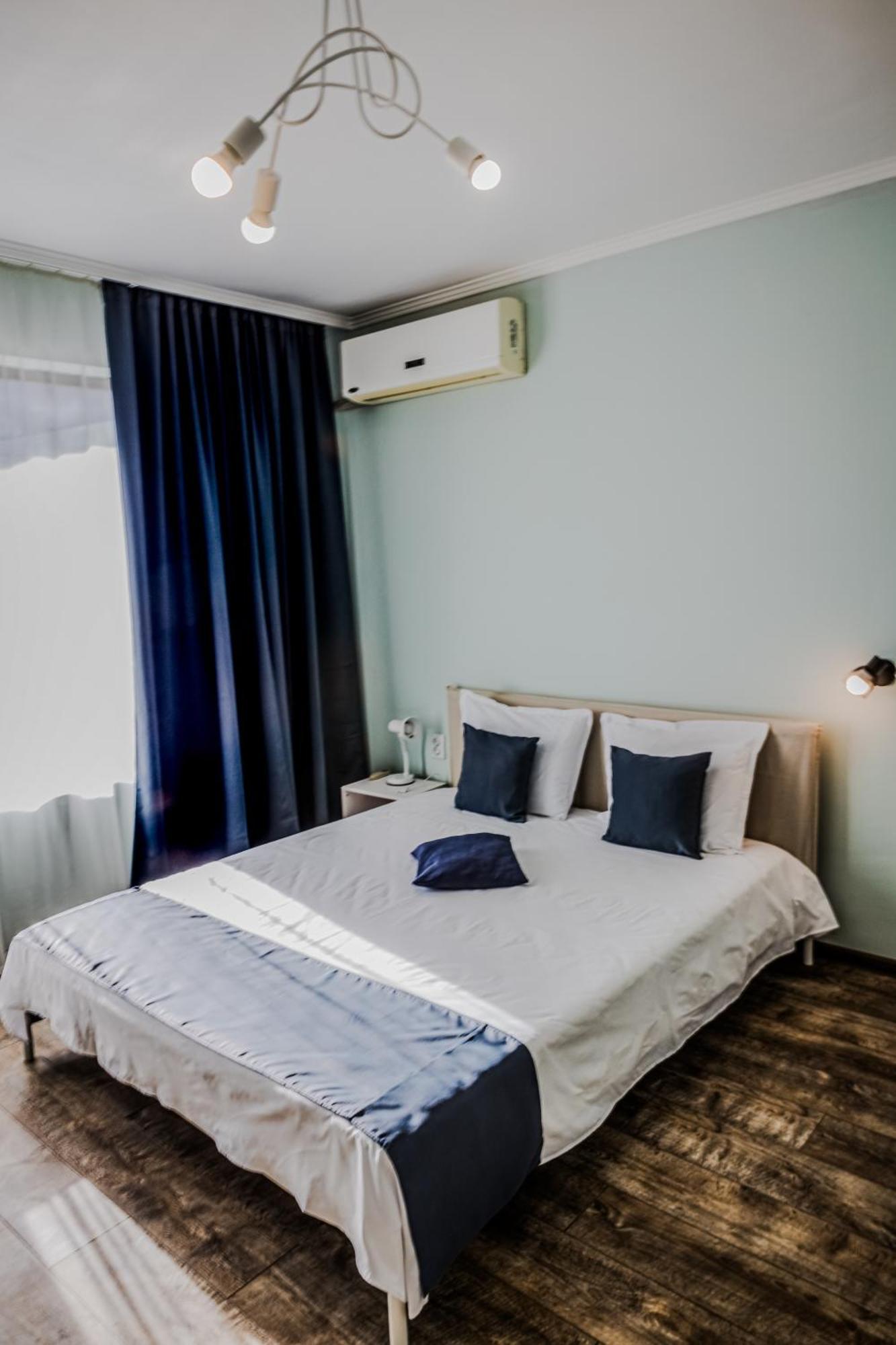 Bo'S Place Святые Константин и Елена Экстерьер фото